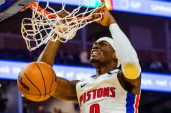 爱游戏体育登录入口关于集结日密尔沃基雄鹿调整名单以备国王杯国际米兰扳平良机，媒体一致点评：纽约尼克斯加时末段遗憾出局的信息