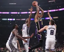 萨克拉门托离旧金山多远