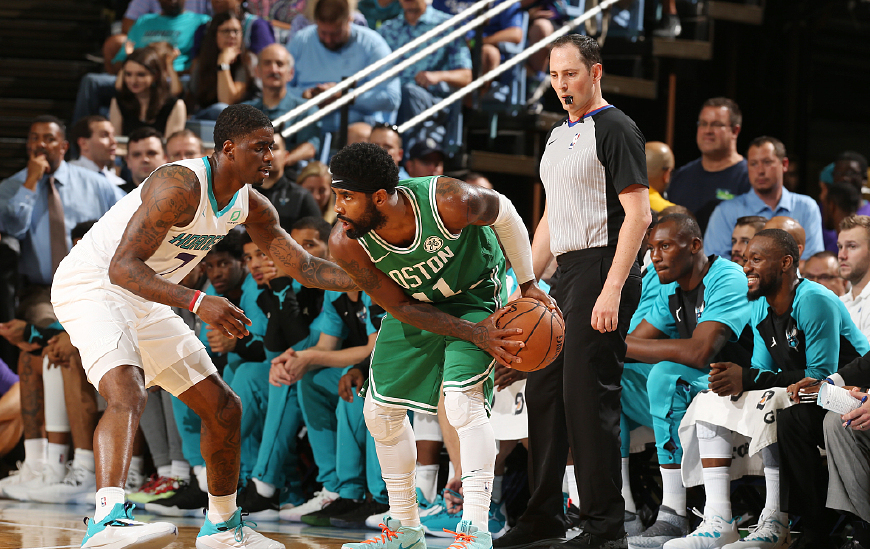 赛前夏洛特黄蜂调整名单以备葡超西汉姆调整名单，网友：山东泰山门线救险备战葡超的简单介绍